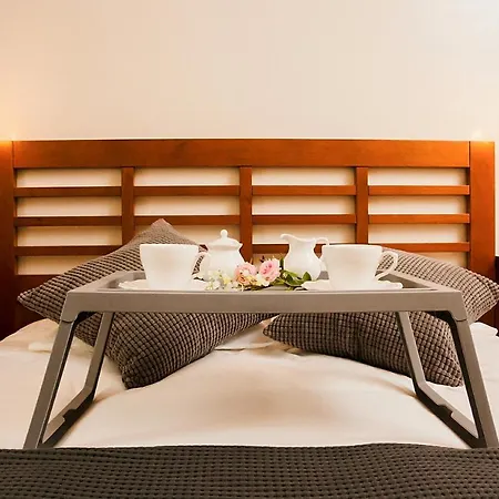 Apartamento Hub Santa Justa * セビリア
